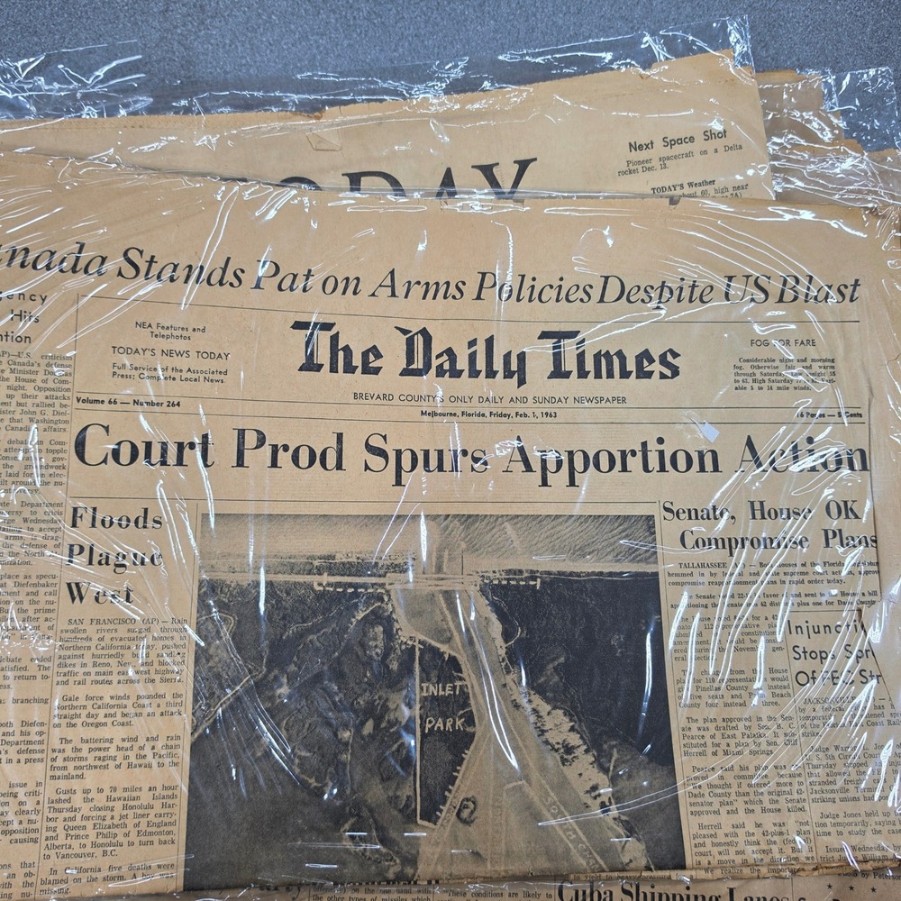 Vintage Brevard County Florida Newspapers 1958-1967 Cold War Space Age Lot 14 - Picture 3 of 16